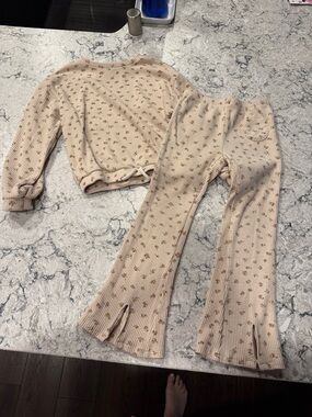 Jessica Simpson Beige Floral Ribbed Top and Pants Set